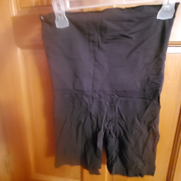 New High Waisted Shaper Short, size XL - XXL - Picture 2 of 6